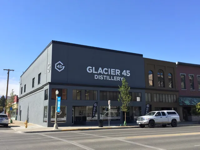 GLACIER 45 DISTILLERY