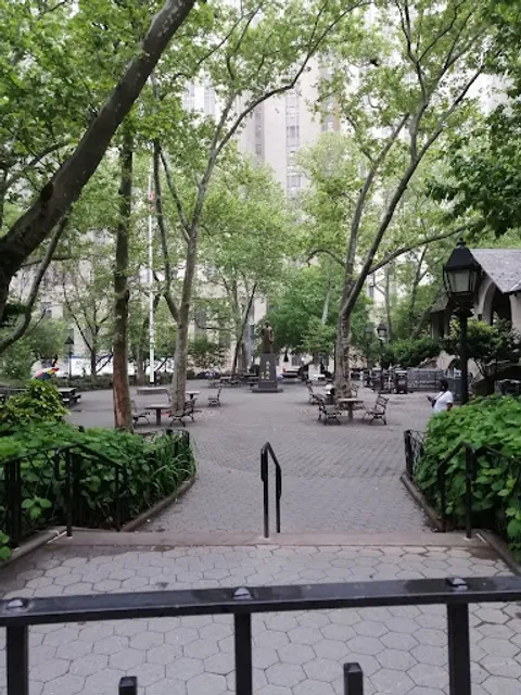 Dr. Sun Yat-sen Plaza