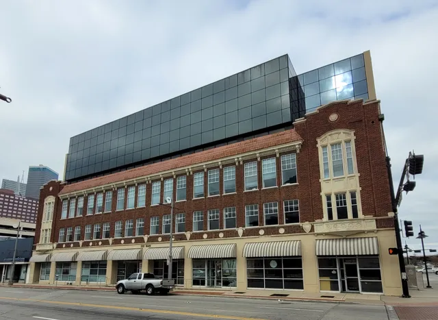 2121 Main Building Leasing