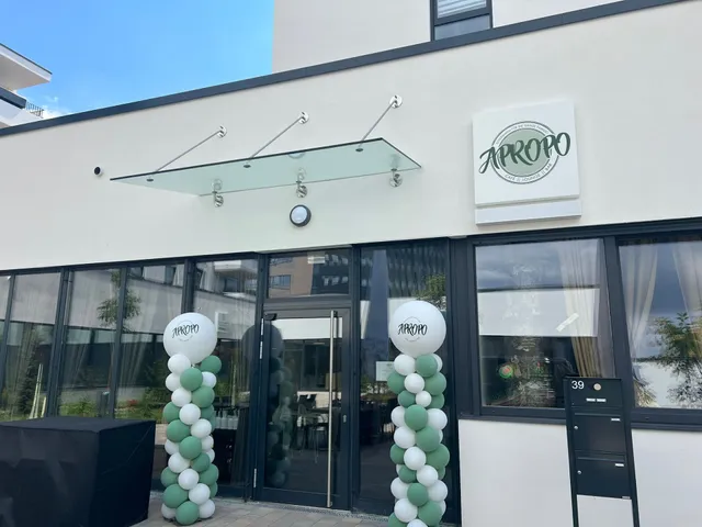 Cafe/Restaurant Lounge Bar Apropo Düsseldorf Rath