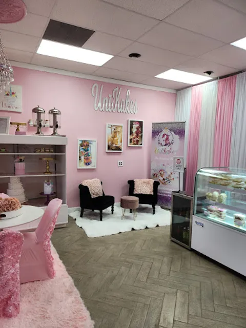 Unikakes Bakery