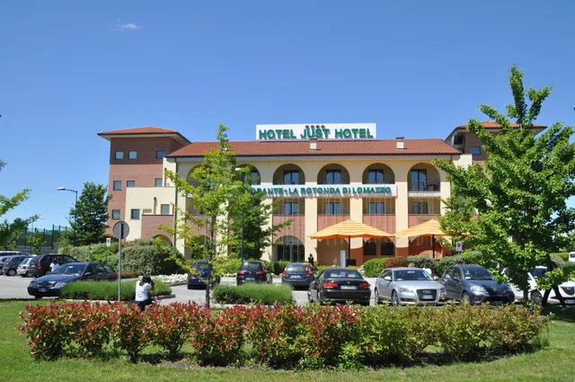 Just Hotel Lomazzo