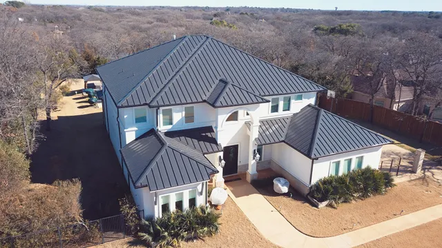 Ahlers Roofing and Construction LLC