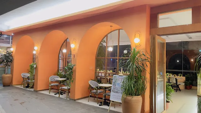 Elephant Resort Cafe