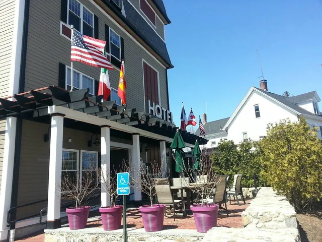 Crescent Suites Hotel LLC