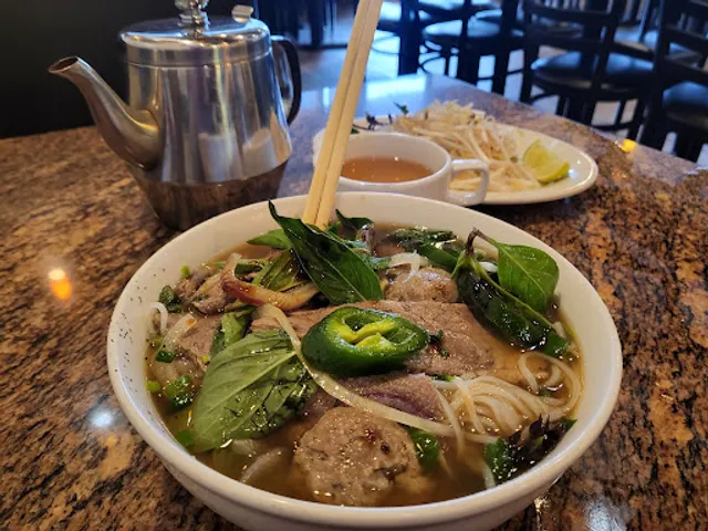 Pho Bo & Bambu Dessert Drinks