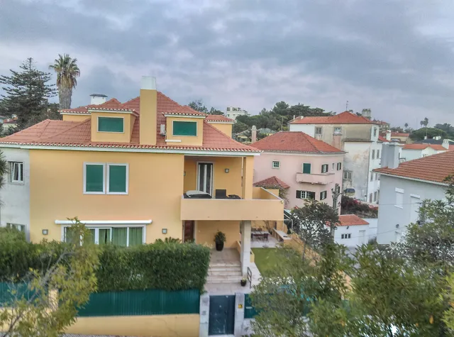 Charming Estoril Guesthouse B&B