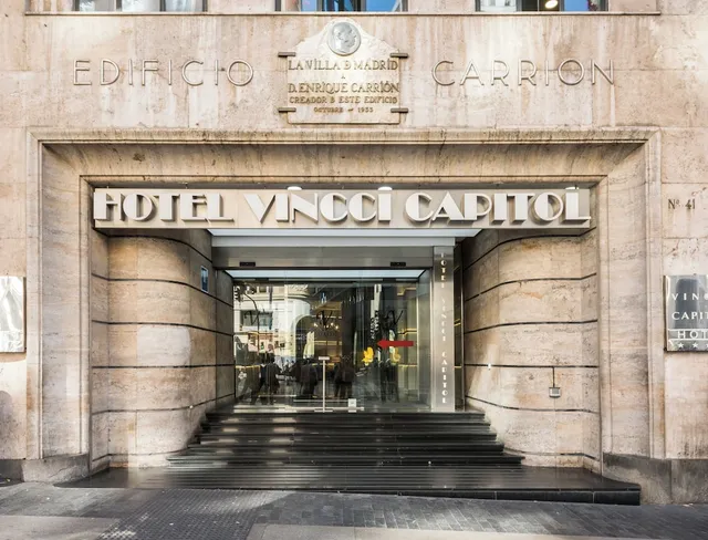 Vincci Capitol Hotel