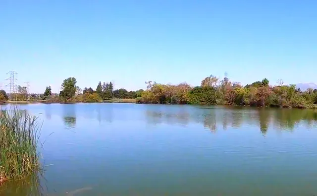 Legg Lake
