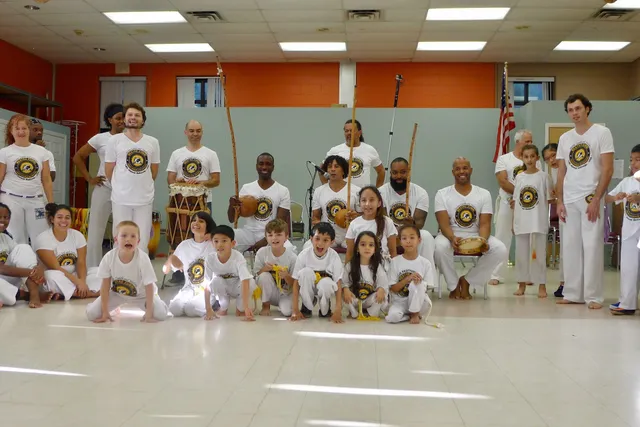 Capoeira Senzala - Professor Sapulha