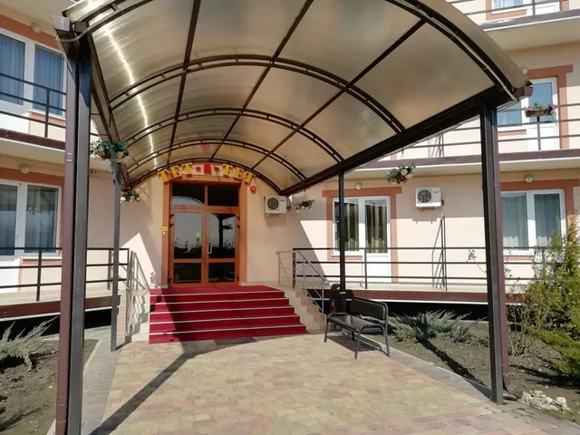 Gostinitsa "Tet-A-Tet"