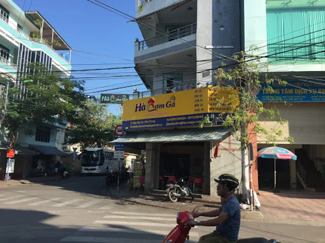 Cơm Gà Hà NGÔ GIA TỰ