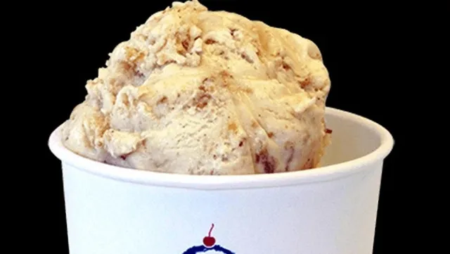 Gifford's Famous Ice Cream (and Mini Golf)