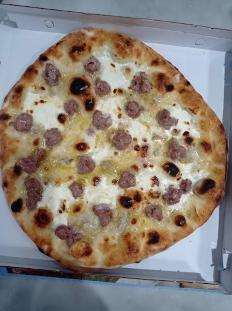 pizzeria Oasi in città