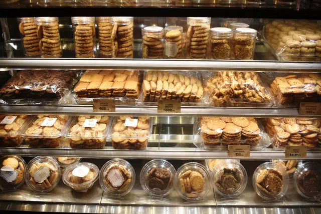 Dough & Cream C Block Janakpuri