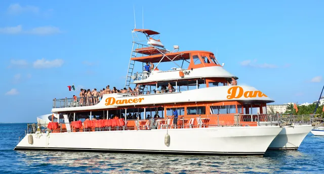 Dancer Cruise Cancun