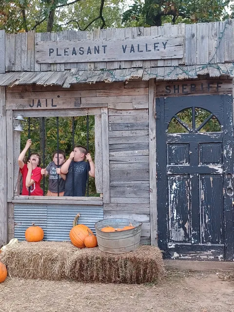 Pleasant Valley Farms