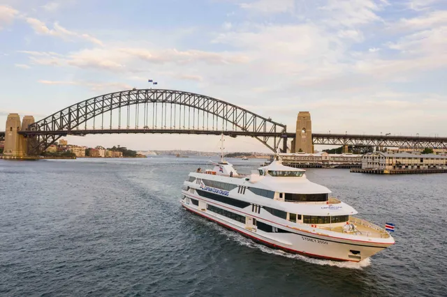 Captain Cook Cruises - King Street Wharf