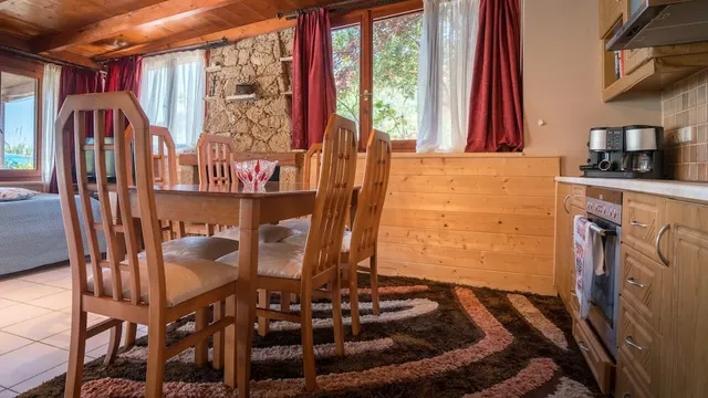 Porto Kaminia Beach Bar Restaurant