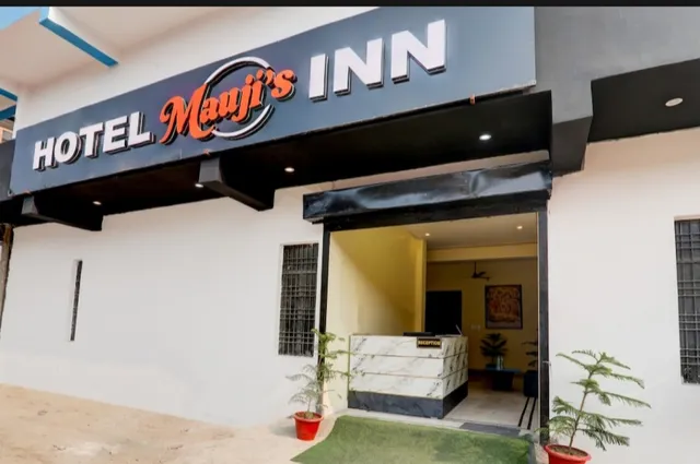 Hotel Mauji's INN
