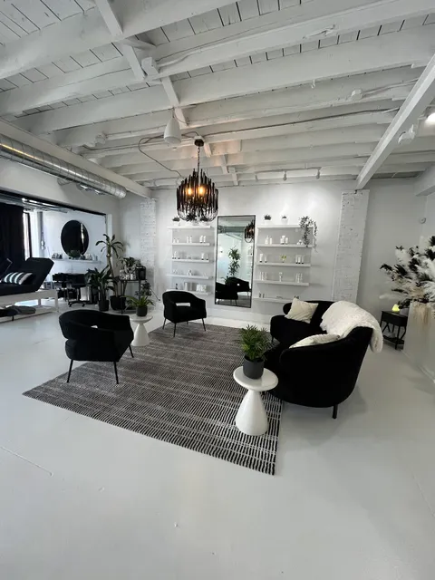 FACE FOUNDRIÉ - Denver (Cherry Creek)