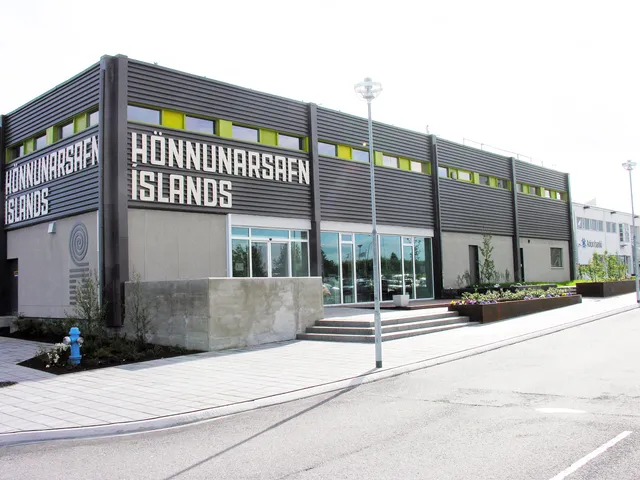 Museum Of Design And Applied Art