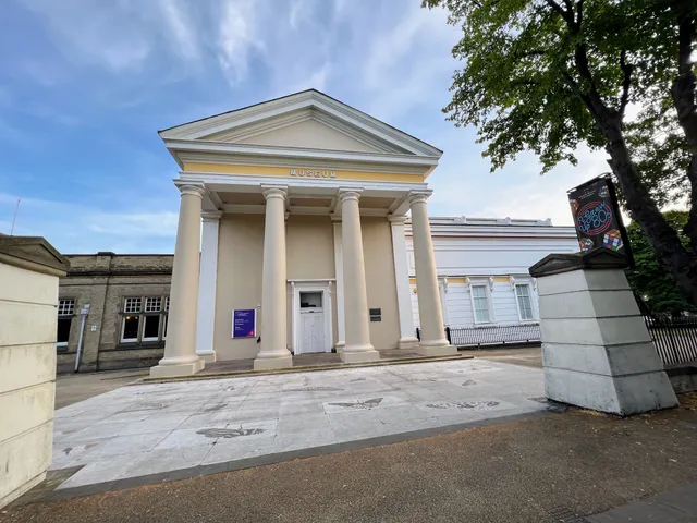 Leicester Museum and Art Gallery
