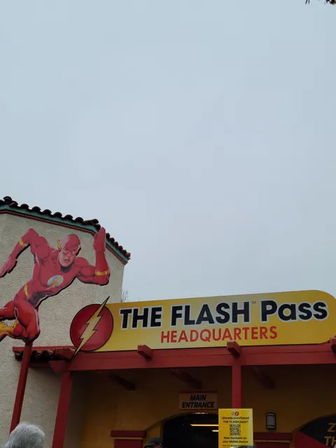 Six Flags Flash Pass