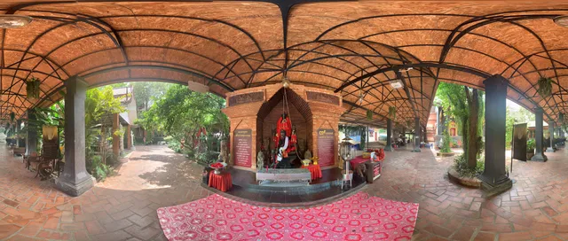 ตลาดพาเพลิน