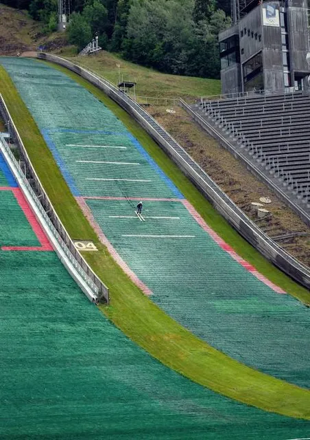 Lysgårdsbakkene Hoppanlegg