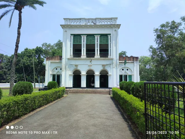 Dakkhindihi Rabindra Complex