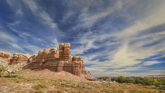 Twin Rocks Trading Post