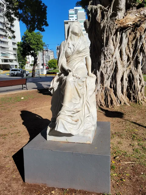 Plaza Antonia Quiñones