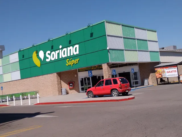 Soriana Súper El Mezquitito