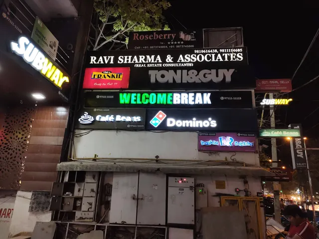 Domino's Pizza | Chattarpur, New Delhi