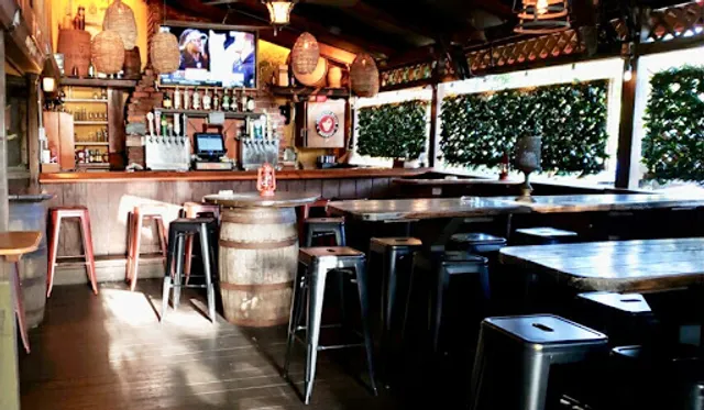 The Field Irish Pub & Eatery