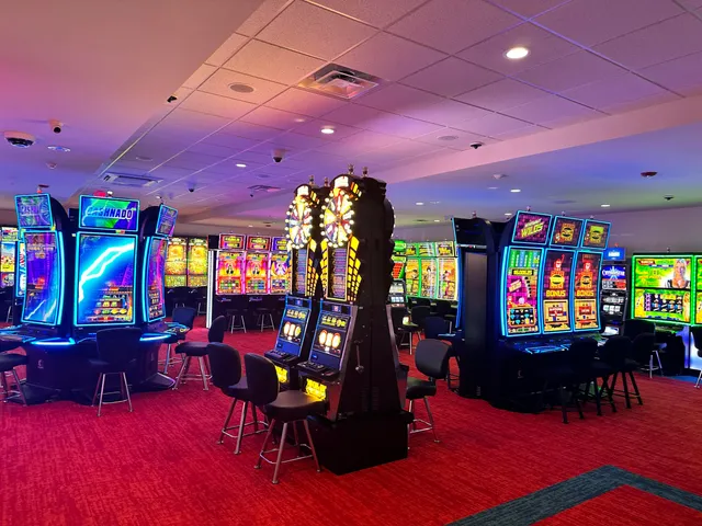 LakeSide Entertainment - Seneca Falls