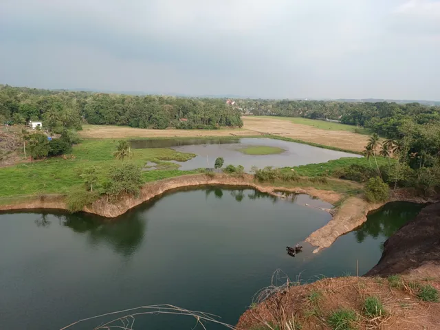 Bhoothakuzhy Para | Othera Thiruvalla