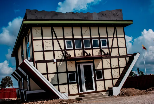 Inverted house Radailiai