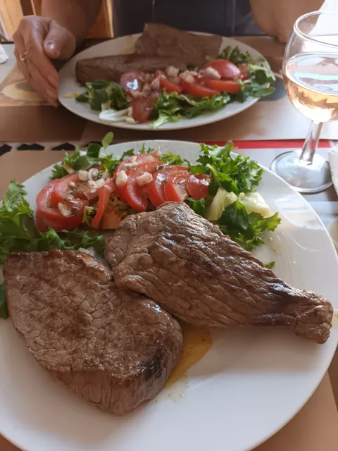 Vandenberghe Eau d'Heure Cafe, Café