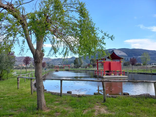 Tempio Buddista Shintoista galleggiante