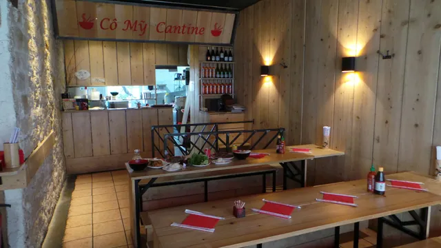 Cô My Cantine
