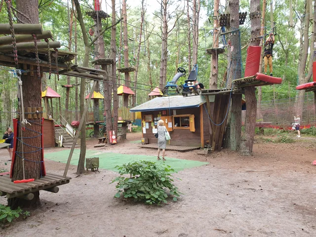 Park Linowy Mrzeżyno