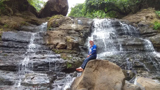 To Magelli Waterfall