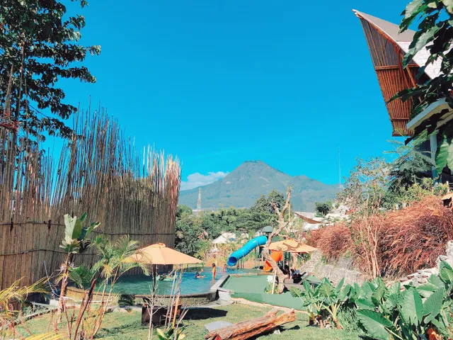 Oak Tree Glamping Resort