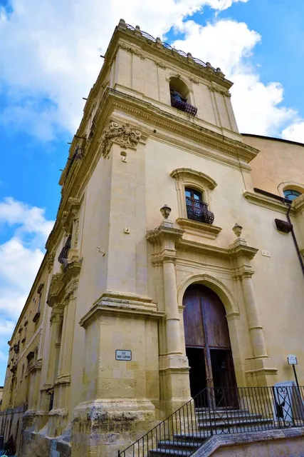 Chiesa di Santa Chiara 8
