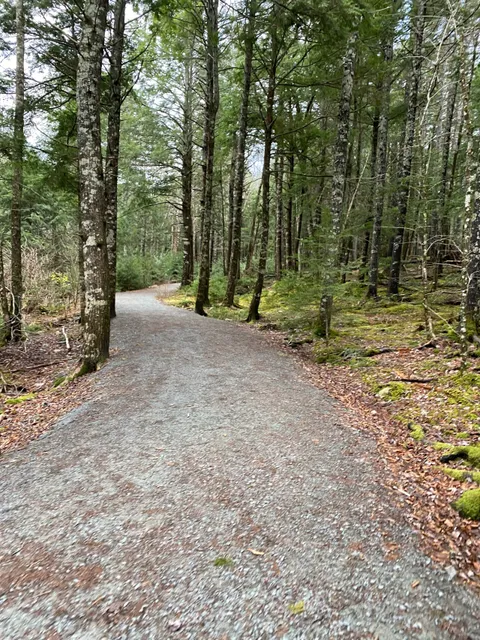 Second Lake Trailhead - Armcrest Dr - Maqoqpejk