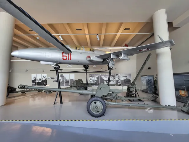 Pawilon pod kurtyną