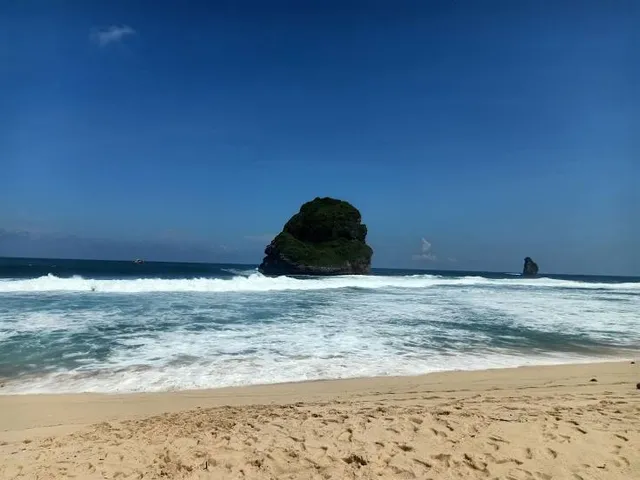 Pantai Goa Cina
