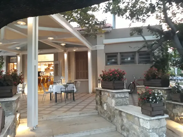 ΔΗΜΗΤΡΑ restaurant & wine